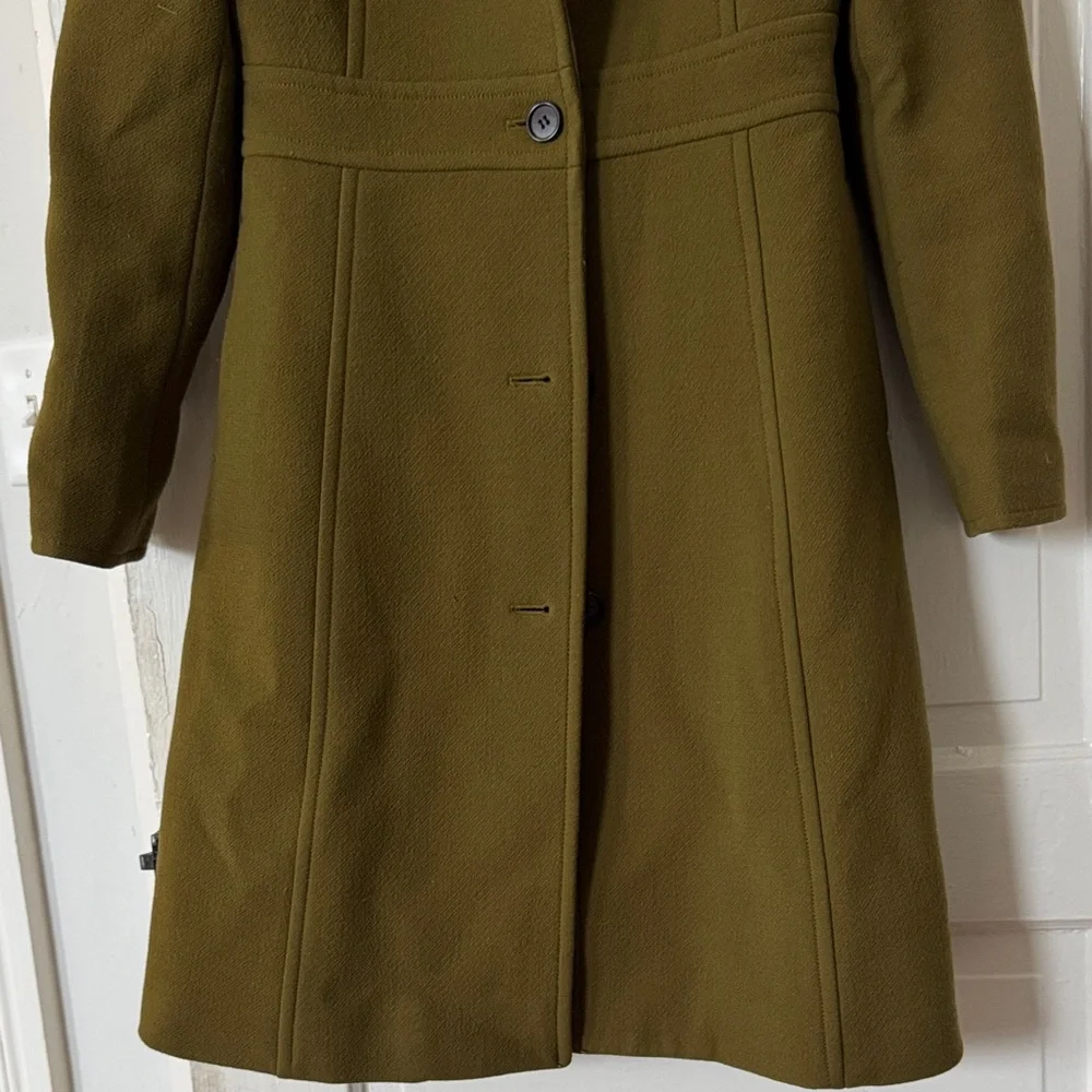 Women’s J Crew olive green wool coat - Picture 4 of 6